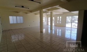 Salas/Conjuntos com 91m², Nao suíte, no bairro Santa Helena em Marau