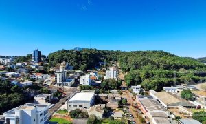 Apartamento com 133m², 3 dormitórios, Sim suíte, 2 vagas, no bairro Centro em Marau