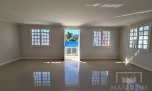 Salas/Conjuntos com 120m², Nao suíte, no bairro Centro em Marau
