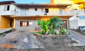 Apartamento com 160m², 3 dormitórios, Nao suíte, 1 vaga, no bairro Centro em Marau