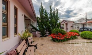 Casa com 250m², 3 dormitórios, Nao suíte, 2 vagas, no bairro Centro em Marau