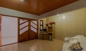 Casa com 250m², 3 dormitórios, Nao suíte, 2 vagas, no bairro Centro em Marau