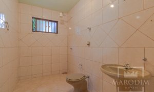 Casa com 250m², 3 dormitórios, Nao suíte, 2 vagas, no bairro Centro em Marau