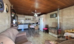 Casa com 153m², 3 dormitórios, Nao suíte, 1 vaga, no bairro Alberto Borella em Marau