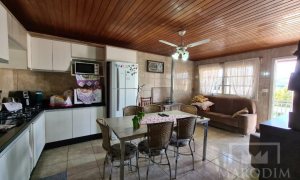 Casa com 153m², 3 dormitórios, Nao suíte, 1 vaga, no bairro Alberto Borella em Marau