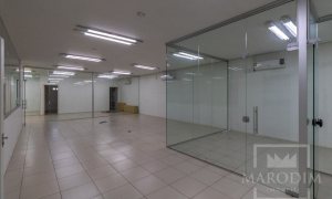 Salas/Conjuntos com 750m², Nao suíte, no bairro Centro em Marau