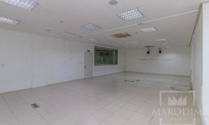 Salas/Conjuntos com 750m², Nao suíte, no bairro Centro em Marau