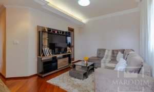 Casa com 365m², 4 dormitórios, Nao suíte, 3 vagas, no bairro Centro em Marau