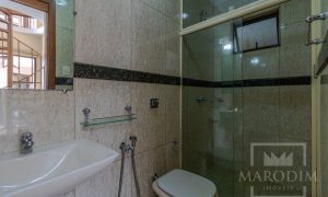 Casa com 365m², 4 dormitórios, Nao suíte, 3 vagas, no bairro Centro em Marau