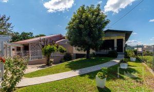 Casa com 191m², 3 dormitórios, Nao suíte, 3 vagas, no bairro Centro em Marau