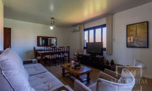 Casa com 191m², 3 dormitórios, Nao suíte, 3 vagas, no bairro Centro em Marau