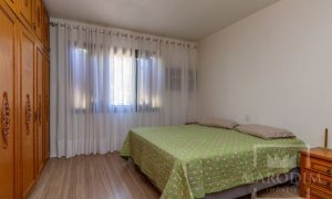 Casa com 191m², 3 dormitórios, Nao suíte, 3 vagas, no bairro Centro em Marau