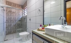 Casa com 191m², 3 dormitórios, Nao suíte, 3 vagas, no bairro Centro em Marau