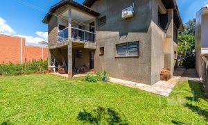 Casa com 191m², 3 dormitórios, Nao suíte, 3 vagas, no bairro Centro em Marau