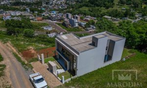 Casa com 269m², 3 dormitórios, Sim suíte, 2 vagas, no bairro Loteamento Santin em Marau