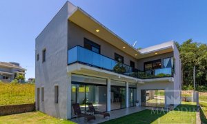 Casa com 269m², 3 dormitórios, Sim suíte, 2 vagas, no bairro Loteamento Santin em Marau