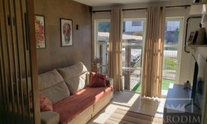 Sobrado com 96m², 2 dormitórios, Nao suíte, 1 vaga, no bairro Santo Expedito em Marau