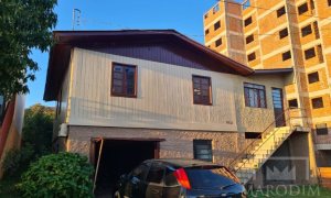 Casa com 192m², 4 dormitórios, Nao suíte, 1 vaga, no bairro Jardim  América em Marau