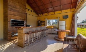 Sítio com 12000m², 1 dormitório, Nao suíte, no bairro Interior em Marau