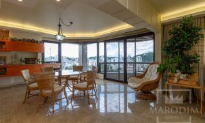 Apartamento com 275m², 3 dormitórios, Sim suíte, 2 vagas, no bairro Centro em Marau