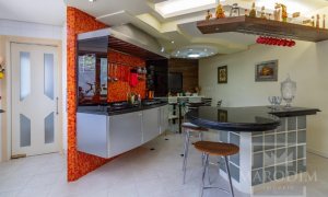 Apartamento com 275m², 3 dormitórios, Sim suíte, 2 vagas, no bairro Centro em Marau