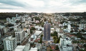 Apartamento com 203m², 3 dormitórios, Nao suíte, 1 vaga, no bairro Centro em Marau