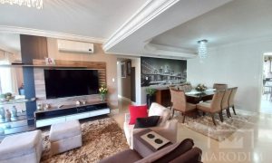 Apartamento com 204m², 4 dormitórios, Sim suíte, 2 vagas, no bairro Centro em Marau