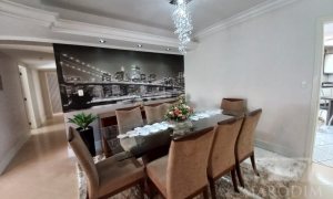 Apartamento com 204m², 4 dormitórios, Sim suíte, 2 vagas, no bairro Centro em Marau