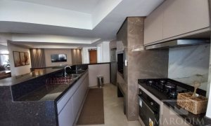 Apartamento com 204m², 4 dormitórios, Sim suíte, 2 vagas, no bairro Centro em Marau