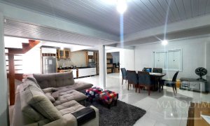 Casa com 142m², 2 dormitórios, Nao suíte, 2 vagas, no bairro Portal do Sol em Marau