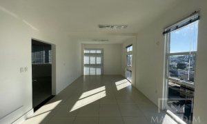 Salas/Conjuntos com 109m², Nao suíte, no bairro Centro em Marau