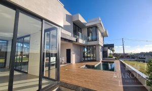 Casa com 265m², 3 dormitórios, Nao suíte, 2 vagas, no bairro Rodovia ERS 324 em Marau