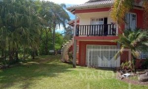 Chácara com 200m², 4 dormitórios, Sim suíte, 2 vagas, no bairro Barragem Capingui em Marau