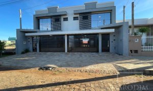 Sobrado com 150m², 2 dormitórios, Nao suíte, 2 vagas, no bairro Loteamento Colina em Marau