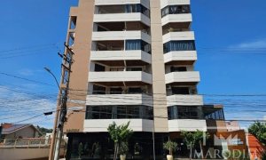 Apartamento com 100m², 2 dormitórios, Nao suíte, 1 vaga, no bairro Centro em Marau
