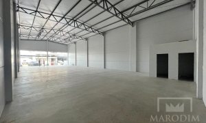 Salas/Conjuntos com 420m², Nao suíte, no bairro Centro em Marau