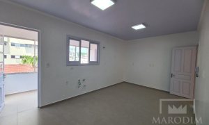 Salas/Conjuntos com 136m², Nao suíte, no bairro Centro em Marau
