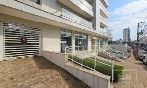 Salas/Conjuntos com 319m², Nao suíte, no bairro Centro em Marau