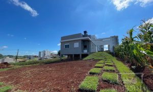 Casa com 63m², 2 dormitórios, Nao suíte, 2 vagas, no bairro Villa Bella em Marau