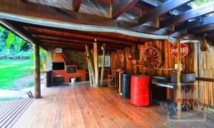 Sítio com 4695m², 2 dormitórios, Nao suíte, no bairro Interior em Marau