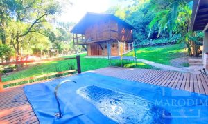 Sítio com 4695m², 2 dormitórios, Nao suíte, no bairro Interior em Marau