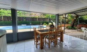 Casa com 144m², 3 dormitórios, Nao suíte, 4 vagas, no bairro Centro em Marau