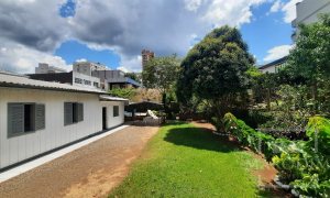 Casa com 144m², 3 dormitórios, Nao suíte, 4 vagas, no bairro Centro em Marau