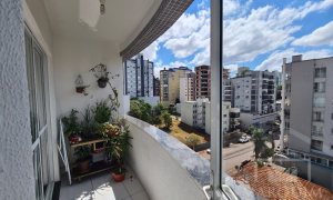 Apartamento com 94m², 3 dormitórios, Nao suíte, 2 vagas, no bairro Centro em Marau