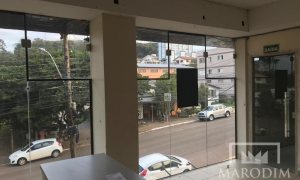 Salas/Conjuntos com 186m², Nao suíte, no bairro Centro em Marau