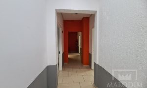 Salas/Conjuntos com 176m², Nao suíte, no bairro Centro em Marau