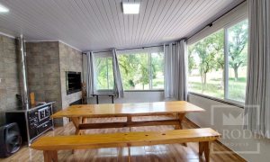 Sítio com 180m², 3 dormitórios, Nao suíte, 2 vagas, no bairro Interior Comunidade em Marau