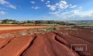 Terreno com 360m², Nao suíte, no bairro RS 324 em Marau
