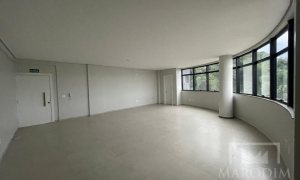 Salas/Conjuntos com 92m², Nao suíte, no bairro VIla Borges em Marau
