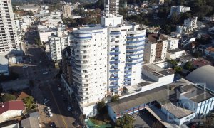 Apartamento com 127m², 2 dormitórios, Sim suíte, 2 vagas, no bairro Centro em Marau